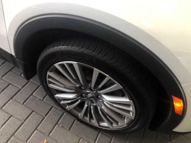 2024 Cadillac XT4 FWD Premium Luxury