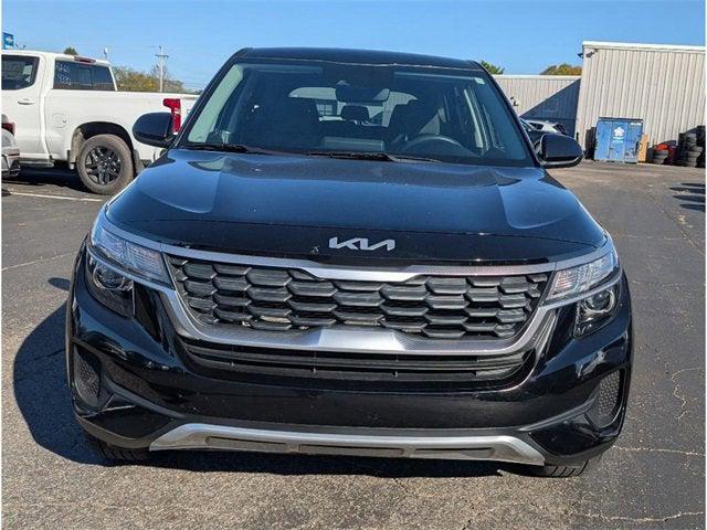 2023 Kia Seltos LX 2023 Kia Seltos LX
