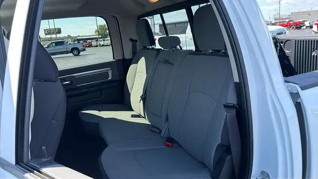 2023 Ram 1500 Classic SLT Crew Cab 4x4 5'7" Box