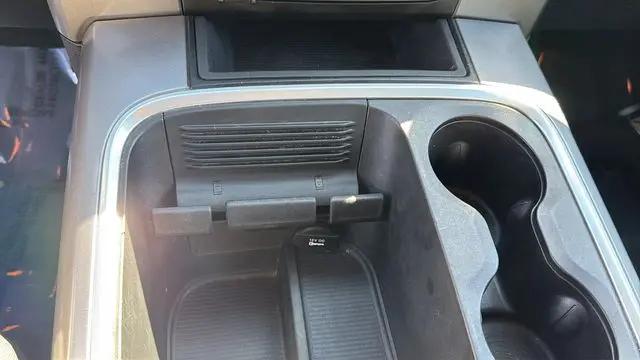 2023 Ram 1500 Classic SLT Crew Cab 4x4 5'7" Box