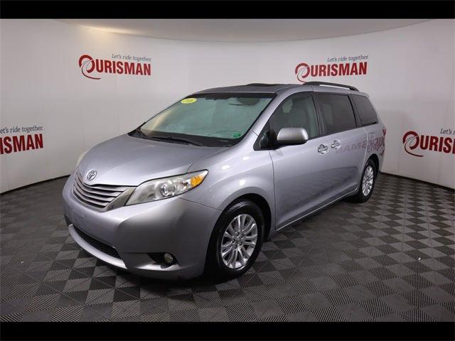 2016 Toyota Sienna XLE Premium 8 Passenger