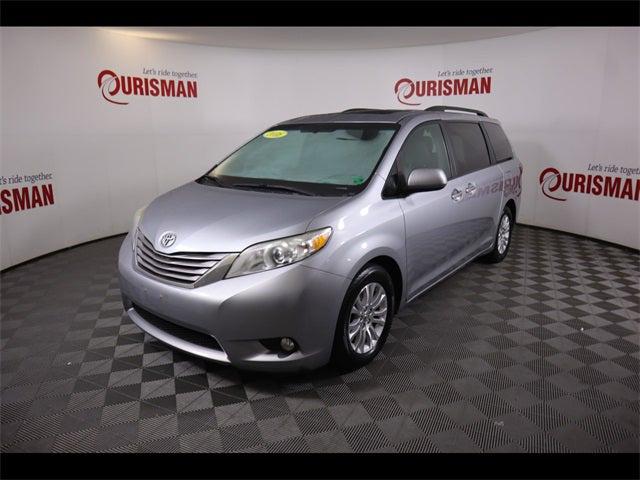 2016 Toyota Sienna XLE Premium 8 Passenger