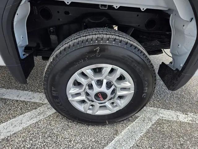 2026 GMC Sierra 2500HD Double Cab, Standard Bed, Pro, RWD