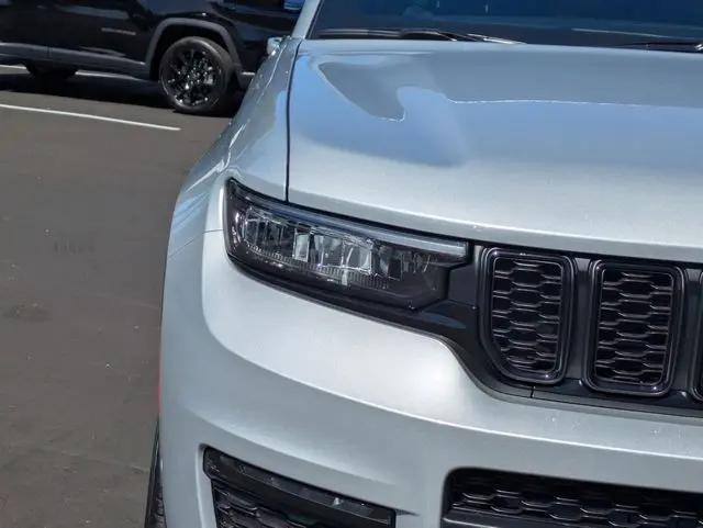 2025 Jeep Grand Cherokee L Limited 4x2