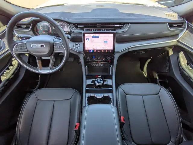 2025 Jeep Grand Cherokee L Limited 4x2