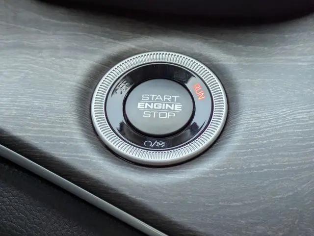 2025 Jeep Grand Cherokee L Limited 4x2