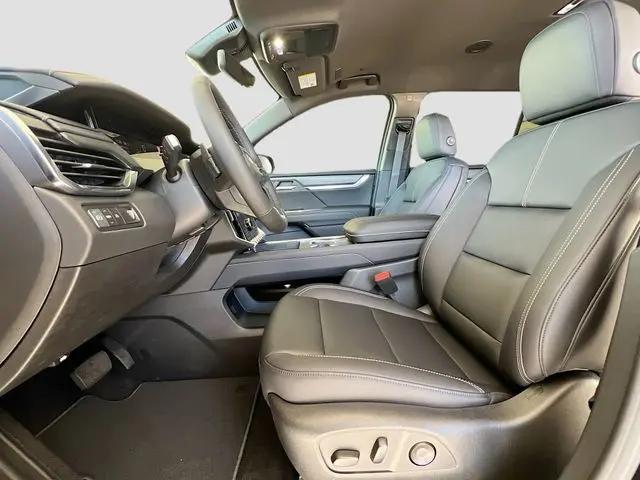 2026 GMC Acadia Elevation FWD