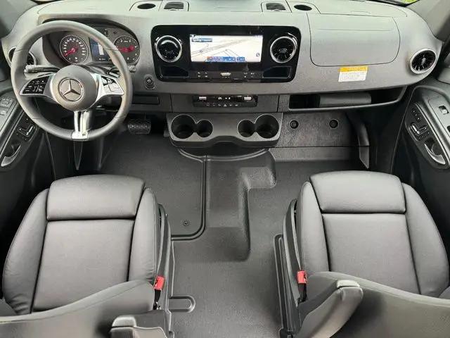 2025 Mercedes-Benz Sprinter 2500 High Roof 4-Cyl Diesel HO