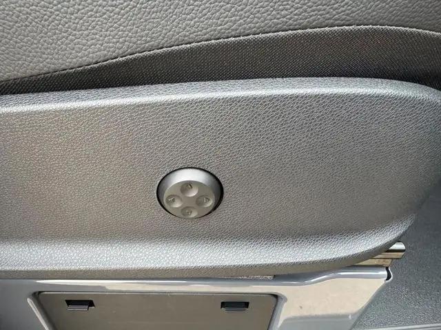2025 Mercedes-Benz Sprinter 2500 High Roof 4-Cyl Diesel HO