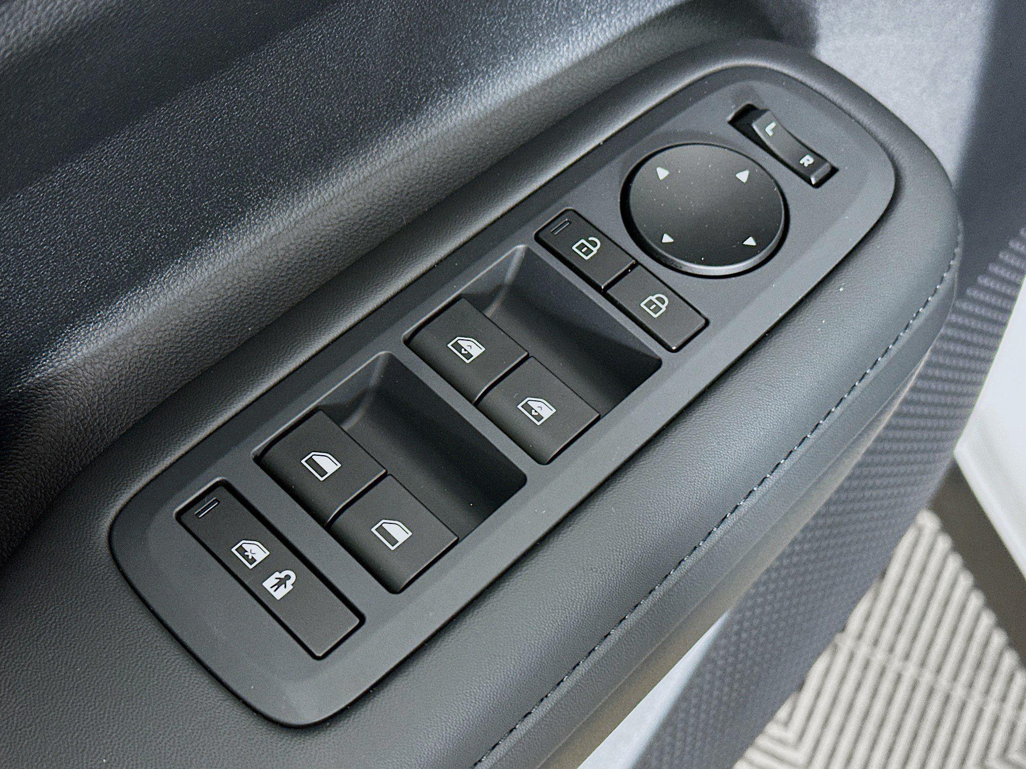 2026 Hyundai Santa Fe SEL - Photo 17