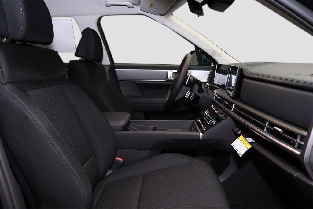 2026 Hyundai Santa Fe SE - Photo 8