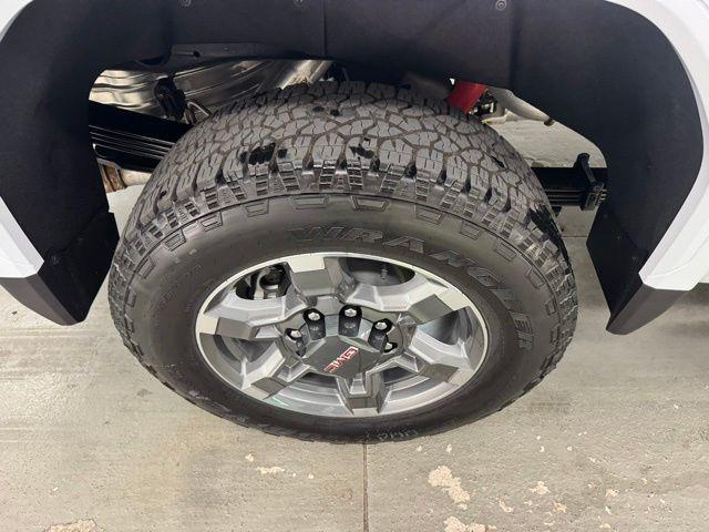 2026 GMC Sierra 2500HD Crew Cab, Standard Bed, SLT, 4WD