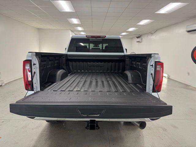 2026 GMC Sierra 2500HD Crew Cab, Standard Bed, SLT, 4WD