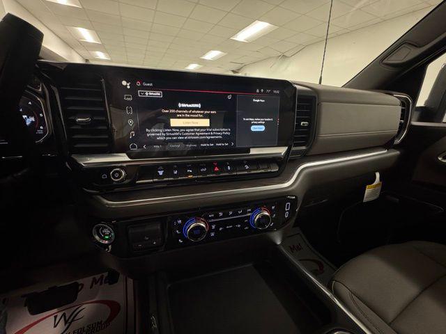 2026 GMC Sierra 2500HD Crew Cab, Standard Bed, SLT, 4WD