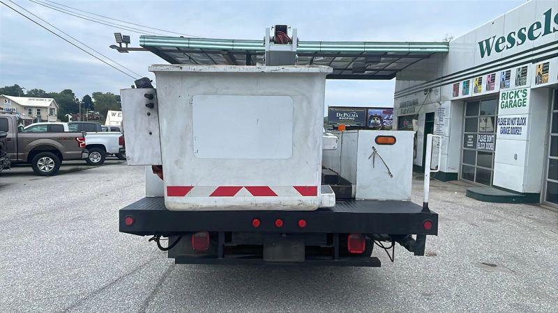 2003 Ford F-550 Base