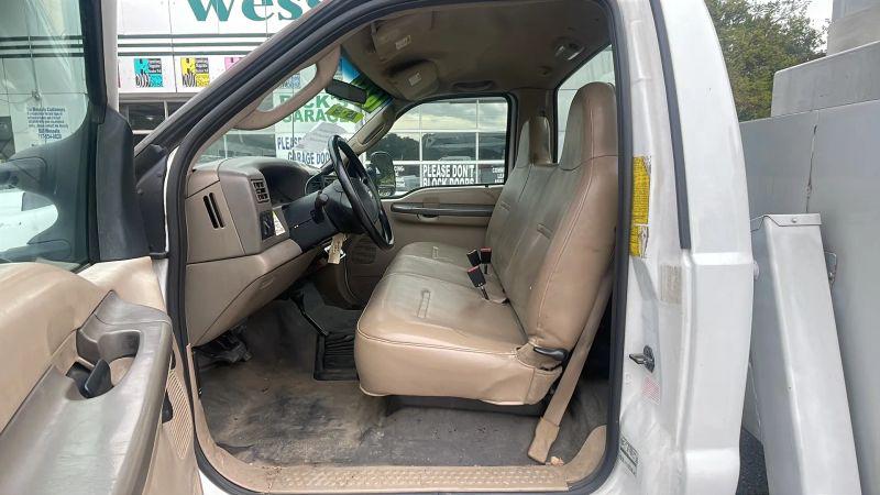 2003 Ford F-550 Base