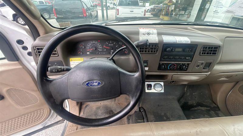 2003 Ford F-550 Base