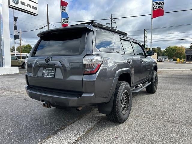 2020 Toyota 4Runner SR5 2020 Toyota 4Runner SR5