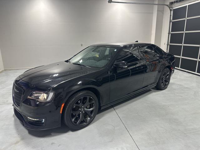2022 Chrysler 300 Touring L