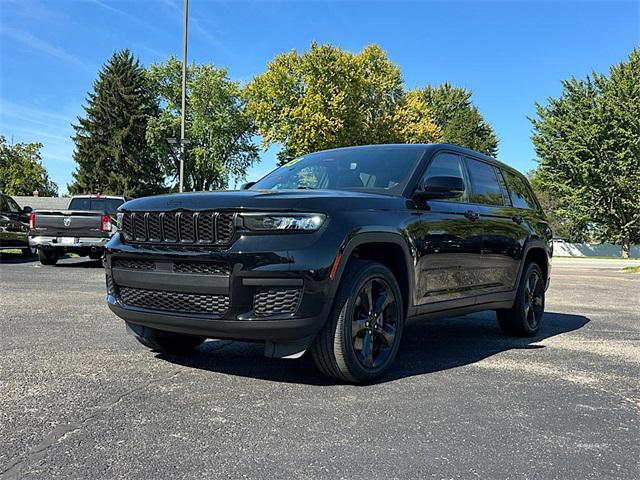 2023 Jeep Grand Cherokee L Altitude 4x4 2023 Jeep Grand Cherokee L Altitude 4x4
