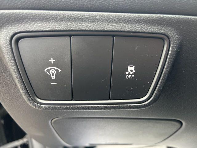 2022 Hyundai Tucson SE