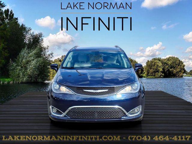 2017 Chrysler Pacifica Touring-L Plus