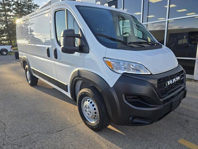 2025 RAM ProMaster 2500 Cargo Van Tradesman Low Roof 136 WB w/Pass Seat