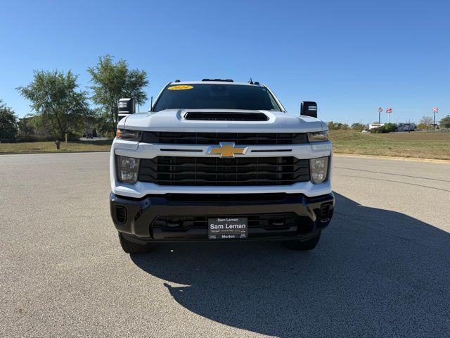 2024 Chevrolet Silverado 2500HD 4WD Crew Cab Standard Bed Custom