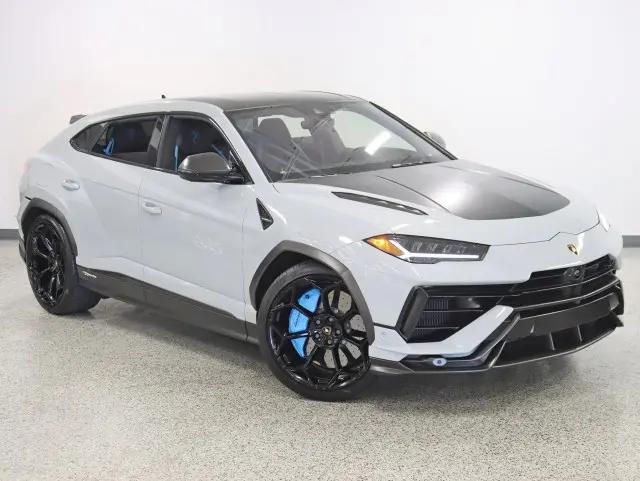 2023 Lamborghini Urus Performante