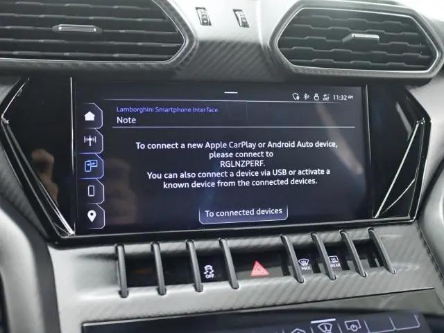 2023 Lamborghini Urus Performante