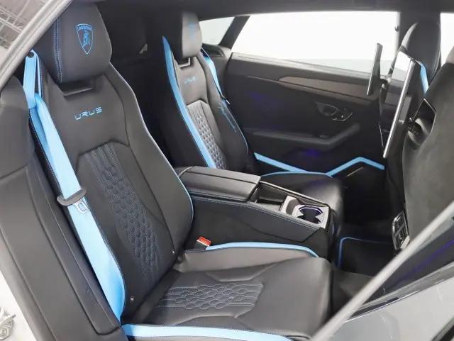 2023 Lamborghini Urus Performante