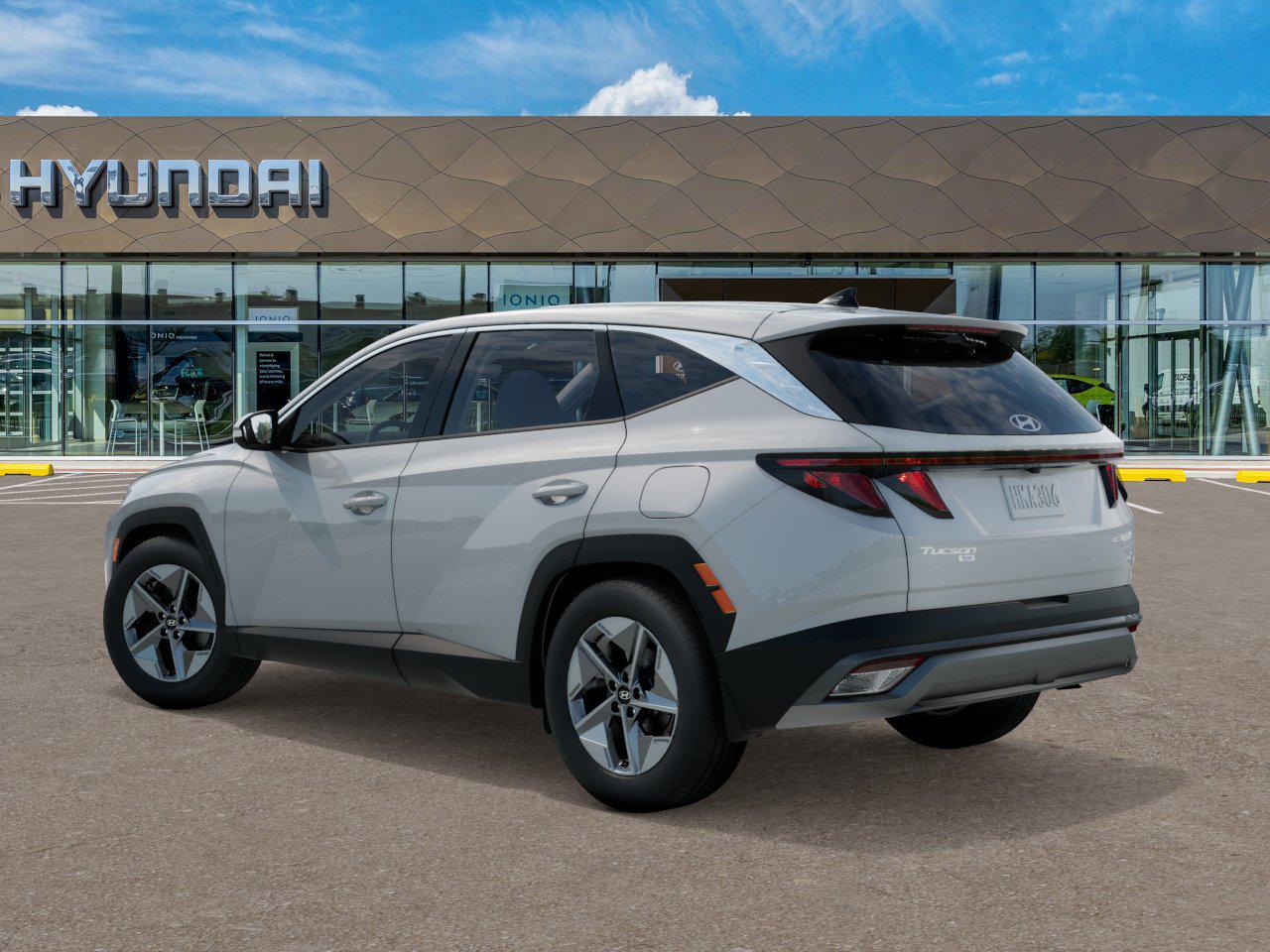 2026 Hyundai Tucson Hybrid SEL Convenience photo 3