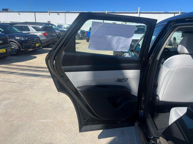 2026 Hyundai Tucson SE - Photo 15