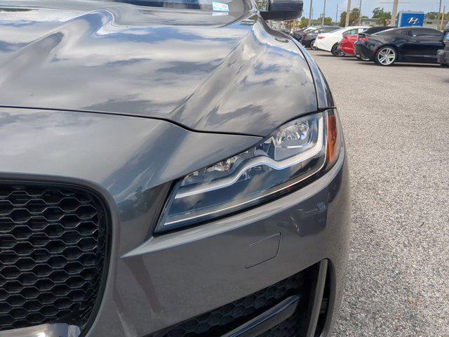 2018 Jaguar F-PACE 25t R-Sport