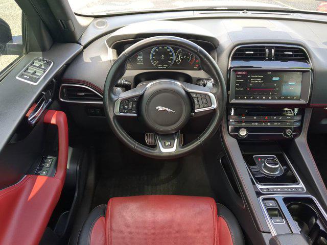 2018 Jaguar F-PACE 25t R-Sport