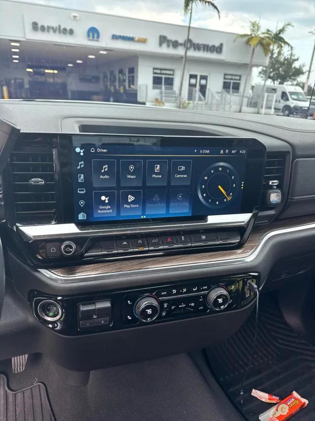 2024 Chevrolet Silverado 1500 2WD Crew Cab Short Bed RST
