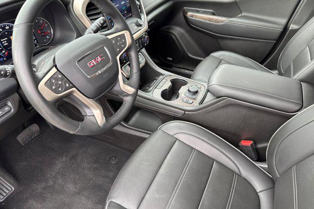 2023 GMC Acadia AWD Denali