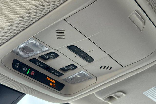 2023 GMC Acadia AWD Denali
