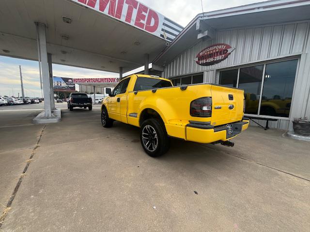 2004 Ford F-150 STX