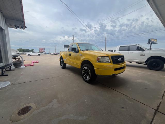 2004 Ford F-150 STX