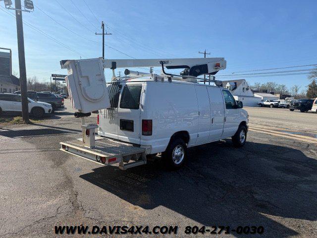 2011 Ford E-350 Super Duty Commercial