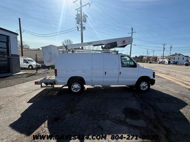 2011 Ford E-350 Super Duty Commercial