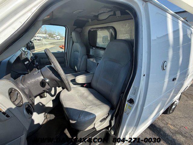 2011 Ford E-350 Super Duty Commercial
