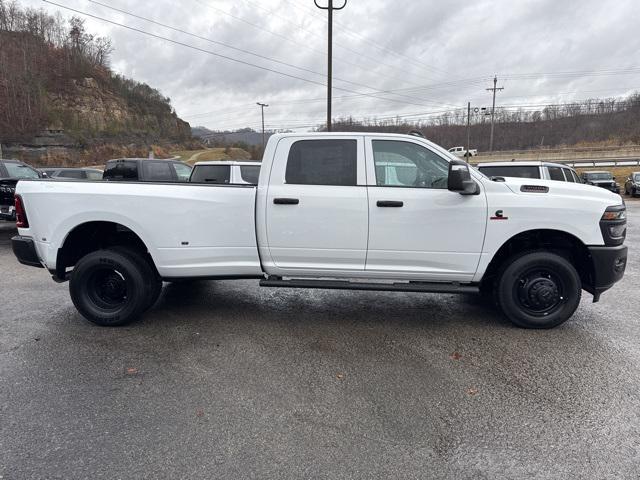 2026 RAM Ram 3500 RAM 3500 TRADESMAN CREW CAB 4X4 8 BOX 2026 RAM Ram 3500 RAM 3500 TRADESMAN CREW CAB 4X4 8 BOX