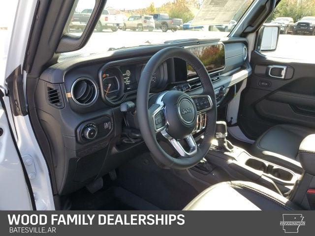 2026 Jeep Wrangler 4-Door Sahara 4x4