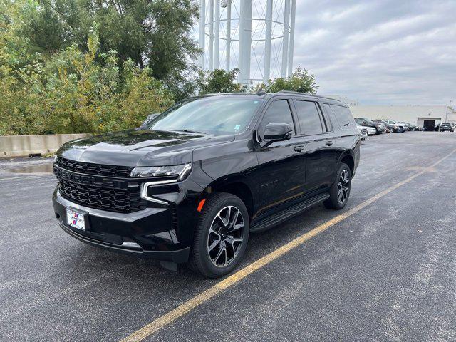 2023 Chevrolet Suburban 4WD RST