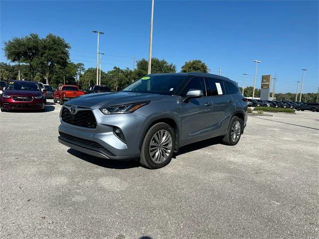 2023 Toyota Highlander Platinum