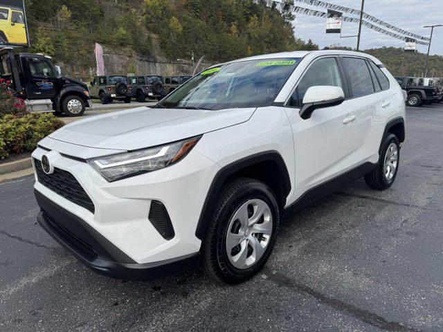2024 Toyota RAV4 LE 2024 Toyota RAV4 LE