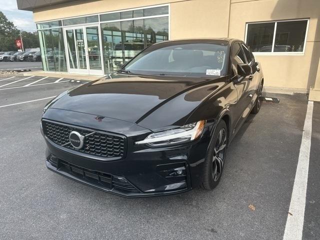 2025 Volvo S60 B5 Core