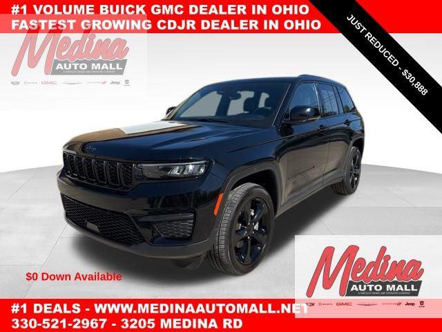 2023 Jeep Grand Cherokee Altitude 4x4 2023 Jeep Grand Cherokee Altitude 4x4